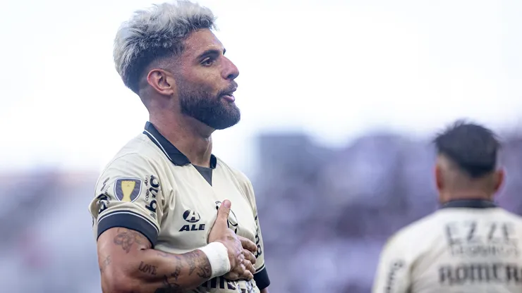 Yuri alberto jogador do Corinthians comemora seu gol durante partida contra o Santo Andre no estadio Arena Corinthians pelo campeonato Paulista 2024. Ex-Inter vive fase bem complicada.