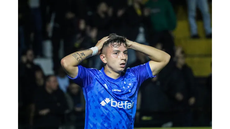 Barreal jogando pelo Cruzeiro