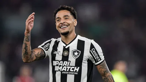Gregore, jogador do Botafogo, durante partida contra o Flamengo, pelo Campeonato Brasileiro.