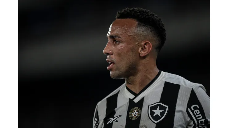 Marçal durante confronto contra o Corinthians no Brasileirão 2024.