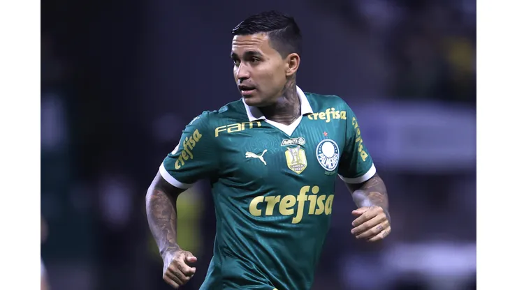 Dudu durante confronto contra o Juventude no Brasileirão 2024.