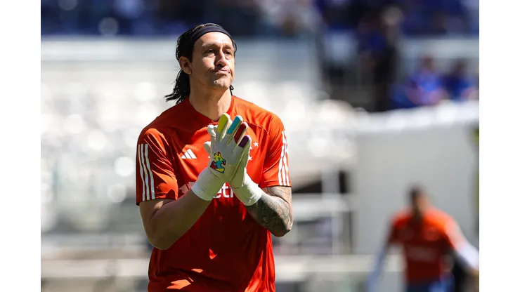 Cássio durante confronto contra o Atlético-GO no Brasileirão 2024.
