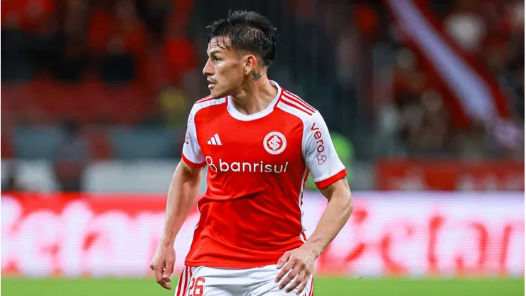 Alexandro Bernabei atuando no Internacional