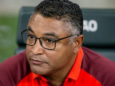 Roger Machado fica maluco com defensor do Internacional