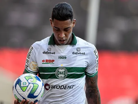 Alef Manga se manifesta após ser reintegrado ao Coritiba