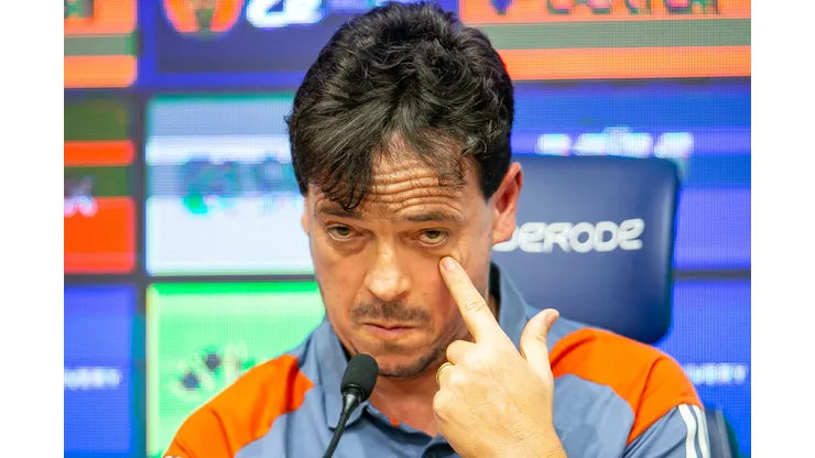 Fernando Diniz durante sua apresentação oficial como tecnico do Cruzeiro em coletiva de imprensa realizada no CT Toca II.