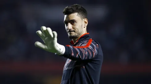 Rafael, goleiro do São Paulo, durante aquecimento antes da partida contra o Atletico-MG, no MorumBis, pela Copa do Brasil.