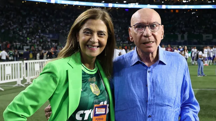 A presidente Leila Pereira e seu esposo José Lamacchia (D), da SE Palmeiras, comemoram a conquista do Campeonato Paulista, Série A1, contra a equipe do EC Água Santa, após partida válida pela final, volta, na arena Allianz Parque. (Foto: Cesar Greco/Palmeiras/by Canon)