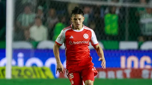 Bernabei jogando pelo Internacional