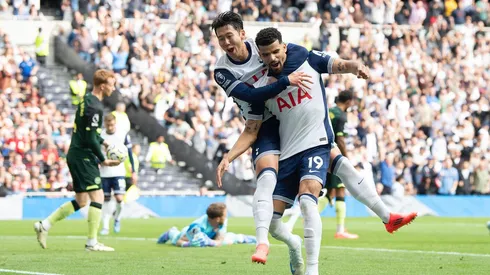 Tottenham comemora gol (Andrew Orchard sports photography / Alamy Stock Photo)