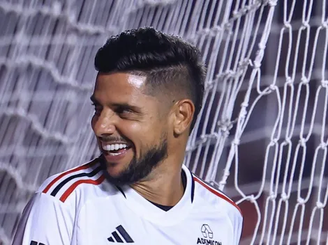 Cicinho aponta classificado de Corinthians x Fortaleza na Sul-Americana