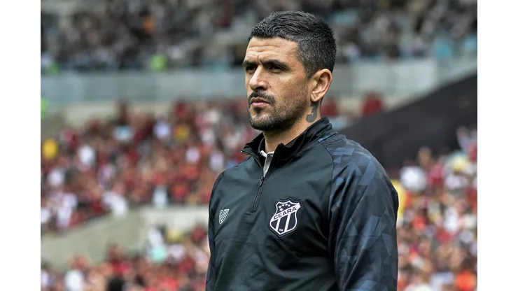 Lucho durante confronto contra o Flamengo no Brasileirão de 2022.