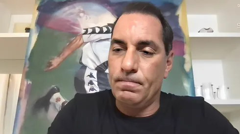 Edmundo em live em seu canal no Youtube. Foto: Reprodução Mundo Ed