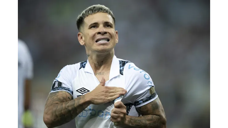 Soteldo jogando pelo Grêmio