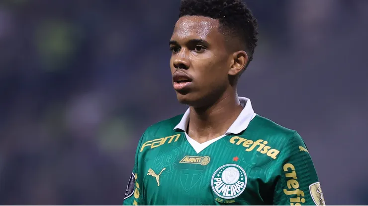 Estevão, jogador do Palmeiras