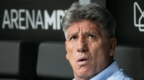 Renato Gaucho tecnico do Gremio durante partida contra o Atletico-MG no estadio Arena MRV pelo campeonato Brasileiro A 2023. Técnico não conta com o meio-campista para 2025