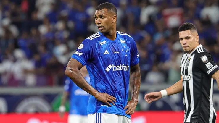 Seabra surpreende e manda a real sobre Walace (Foto: Gilson Lobo/AGIF)