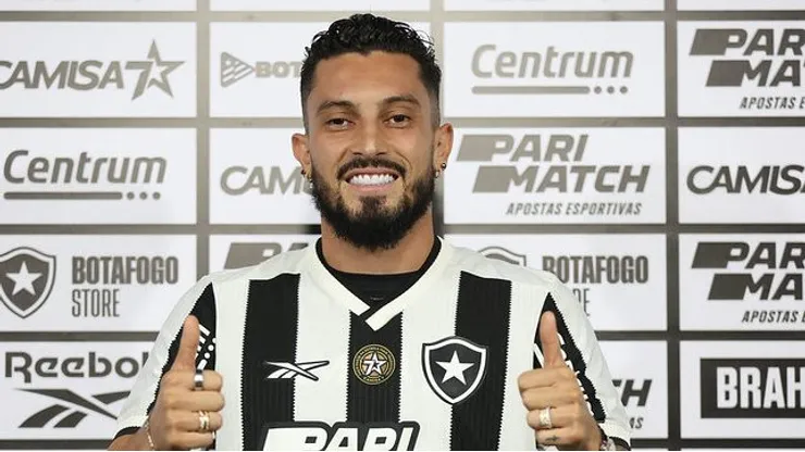Alex Telles, jogador do Botafogo. Foto: Vitor Silva/Botafogo.