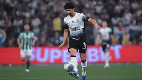 Andre Ramalho jogador do Corinthians durante partida contra o Juventude (Foto: Ettore Chiereguini/AGIF)