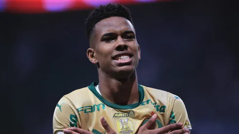 Estevão surpreende e fala sobre briga por título (Foto: Ettore Chiereguini/AGIF)