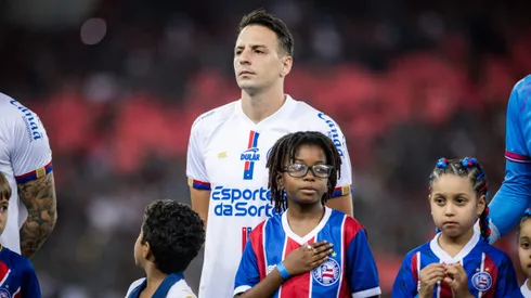 Santiago Arias antes da partida contra o Flamengo, pela Copa do Brasil.