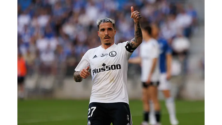 Josué Pesqueira, jogador do Coritiba, atuando no Legia Warszawa-POL
