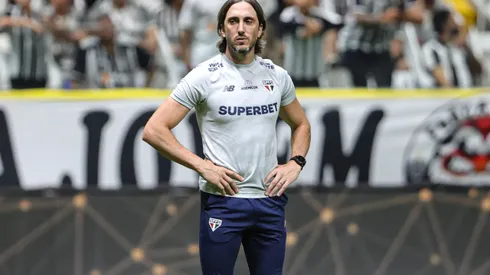Zubeldía durante confronto contra o Atlético-MG na Copa do Brasil 2024.