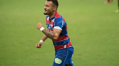 Igor Torres durante confronto contra o América-MG no Brasileirão de 2021.