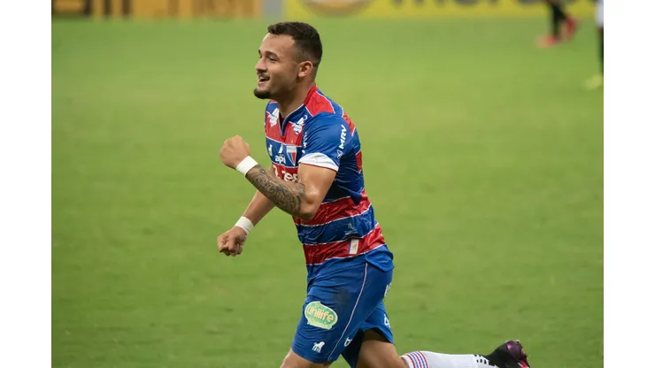 Igor Torres durante confronto contra o América-MG no Brasileirão de 2021.