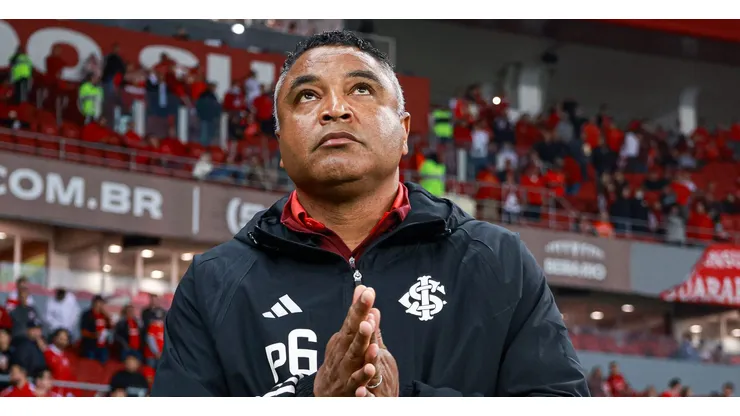 Roger Machado técnico do Internacional durante partida contra o Fortaleza no estadio Beira-Rio pelo campeonato Brasileiro A 2024.