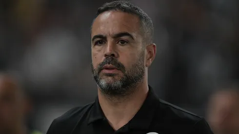 Artur Jorge já tem substituto - Foto: Thiago Ribeiro/AGIF