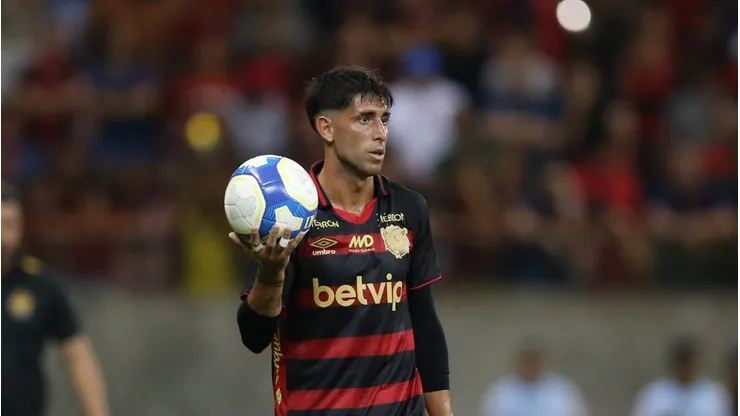 Di Plácido foi contratado nesta janela.