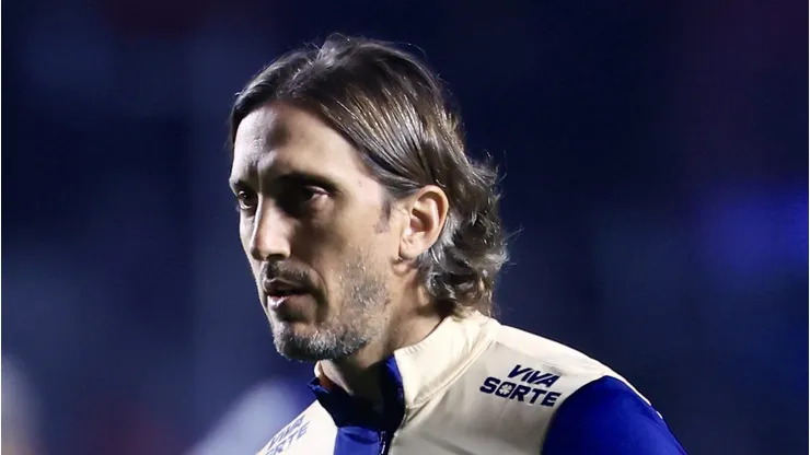 Zubeldía já conversou com Santiago Longo.
