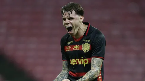Chrystian Barletta, comemorando gol do Sport durante a partida contra o Atletico-MG, na Arena de Pernambuco, pela Copa do Brasil.
