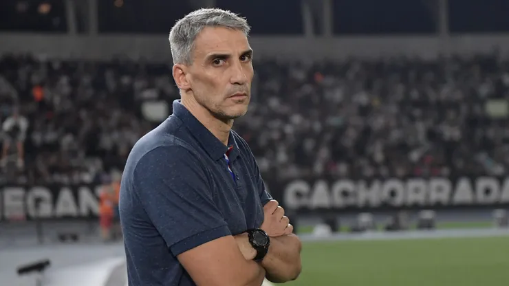 Vojvoda aprova e Fortaleza pode fechar com zagueiro do River Plate (Foto: Thiago Ribeiro/AGIF)