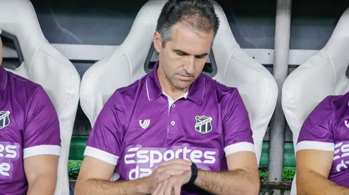 Leó Condé durante confronto contra o Santos na Série B de 2024.