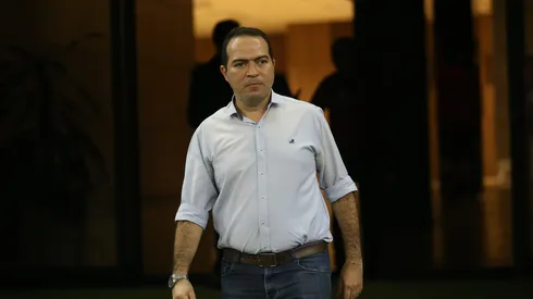 Marcelo Paz também vem olhando para a base – Foto: Marlon Costa/AGIF
