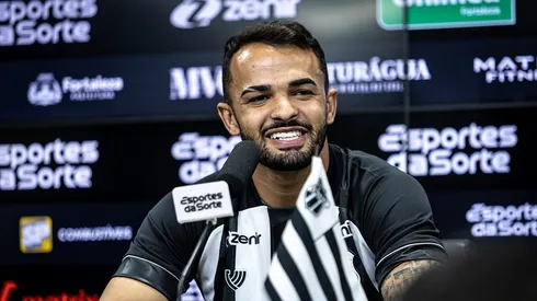Eric Melo, novo lateral-esquerdo do Ceará durante sua apresentação