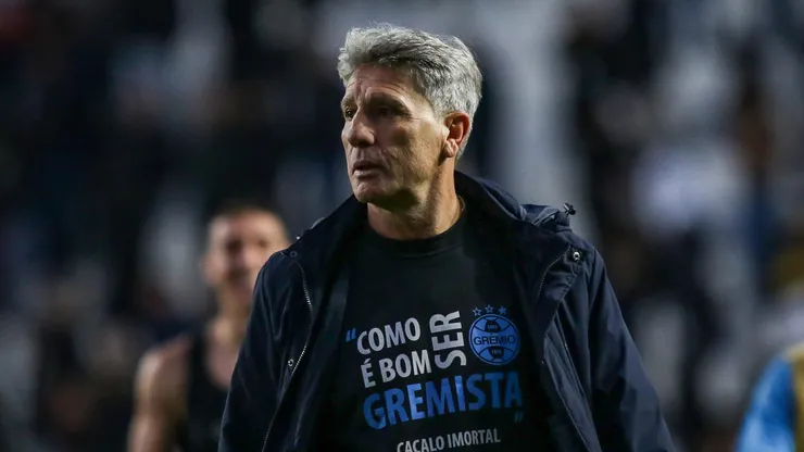 Renato poratluppi tecnico do Gremio durante partida contra o Criciuma pelo campeonato Brasileiro A 2024. Foto: Leonardo Hubbe/AGIF