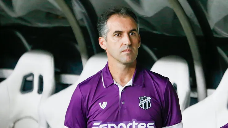 Léo Condé, técnico do Ceará, durante partida contra o Botafogo-SP na Arena Castelao, pelo Campeonato Brasileiro da Série B.