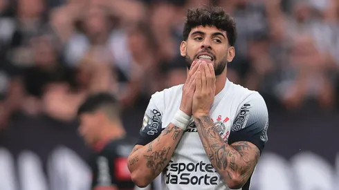 Yuri Alberto jogador do Corinthians lamenta durante partida contra o Flamengo no estadio Arena Corinthians pelo campeonato Brasileiro A 2024.