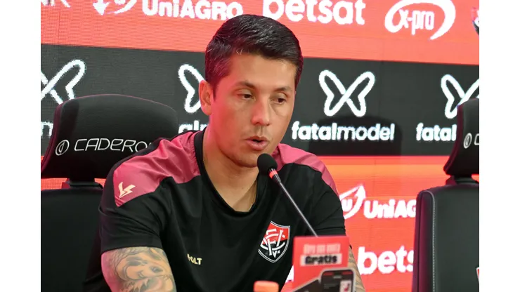 Carpini durante coletiva após confronto contra o Atlético-MG no Brasileirão de 2024.