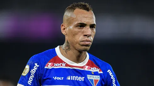 Breno Lopes foi titular contra o Botafogo – Foto: Thiago Ribeiro/AGIF