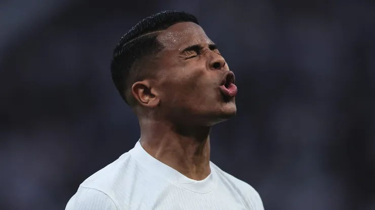 Corinthians terá de resolver situação envolvendo Wesley.