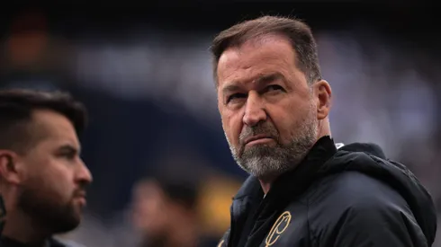 Augusto Melo, presidente do Corinthians, durante partida contra o Flamengo (Foto: Ettore Chiereguini/AGIF)