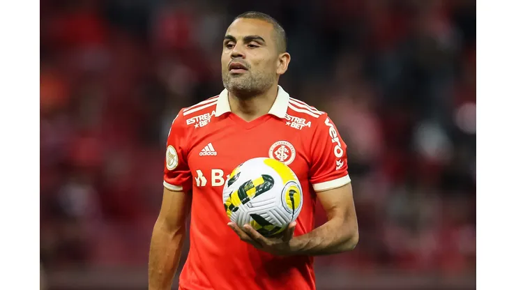 Gabriel Mercado durante confronto contra o Cuiabá no Brasileirão de 2022.