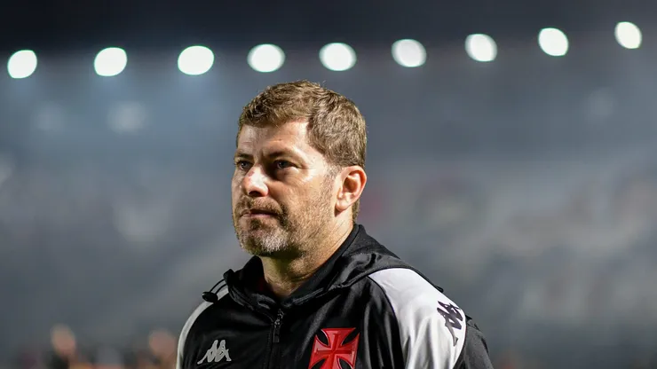 Rafael Paiva tecnico do Vasco durante partida contra o Bragantino no estadio Sao Januario pelo campeonato Brasileiro A 2024.