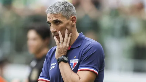 SAO PAULO, BRAZIL – OCTOBER 26: Juan Vojvoda, head coach of Fortaleza looks on during a Brasileirao 2024 match between Palmeiras and Fortaleza at Allianz Parque on October 26, 2024 in Sao Paulo, Brazil. (Photo by Alexandre Schneider/Getty Images)