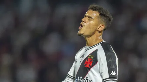 Philippe Coutinho jogador do Vasco lamenta durante partida contra o Sao Paulo no estadio Brinco de Ouro pelo campeonato Brasileiro A 2024.