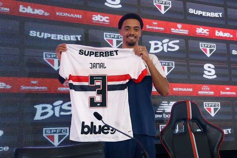 Jamal Lewis, jogador do São Paulo.  Fotos: Rubens Chiri / saopaulofc.net